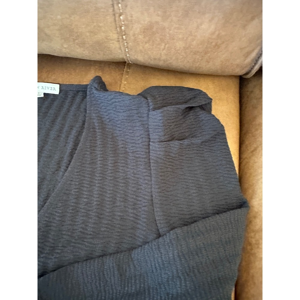 Moon River Black Blouse Wrap Top Long Sleeve Ruched Sleeve V‎ Neck Womens Large - Picture 10 of 10